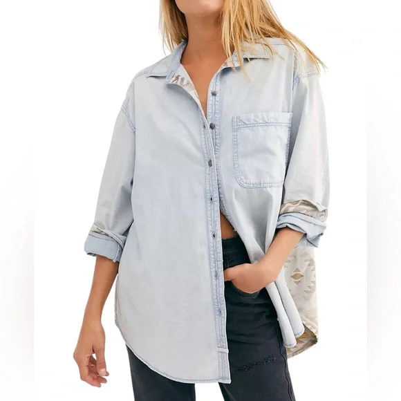 We The Free Echo Rock Chambray Button Down Shirt Oversize Boho Western Size S - Picture 3 of 7